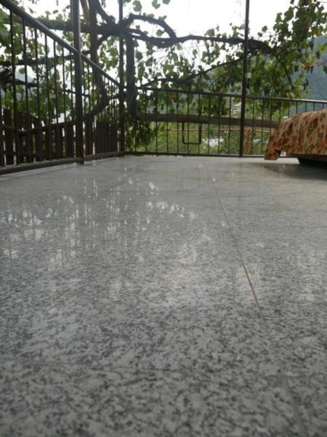 Гостевой дом Luxury studio at Pirosmani 22 in central Borjomi Боржоми-5
