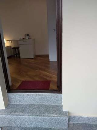 Гостевой дом Luxury studio at Pirosmani 22 in central Borjomi Боржоми Двухместный номер Делюкс с 1 кроватью и балконом-31